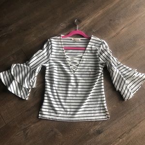New - Ruffle Sleeve Striped Top